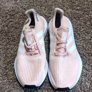 Adidas women's Swift run running shoes. Size 7